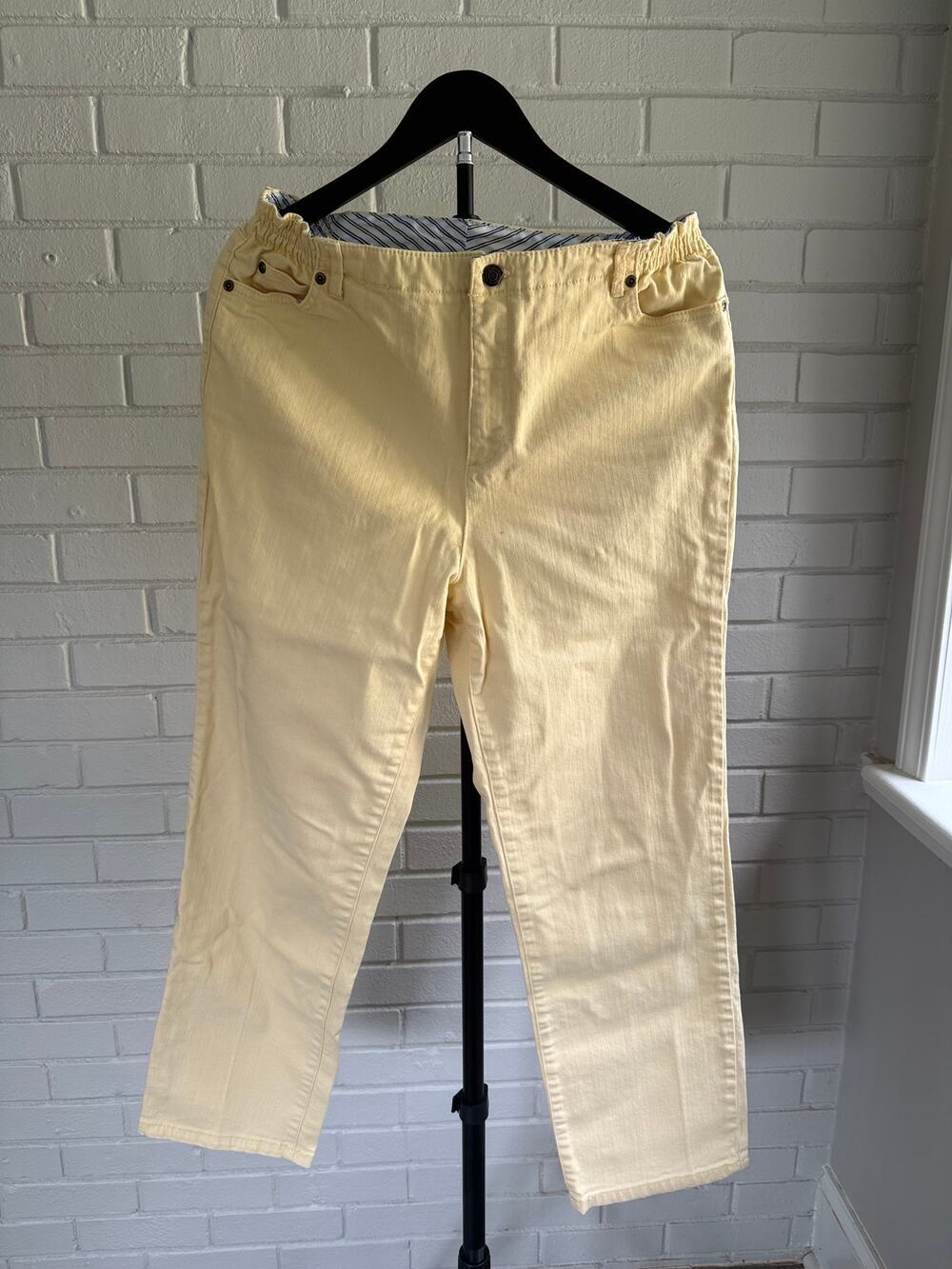 Butter Yellow Straight Leg Jeans Elastic Waist Women's Size 14 The TOG Shop